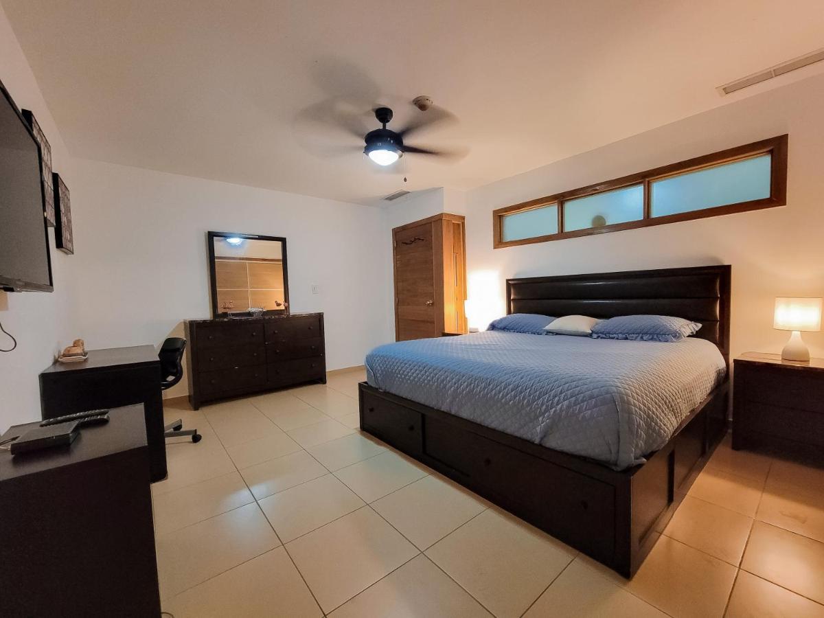 Marbella Towers Beachfront 2 Bedrooms Juan Dolio Esterno foto