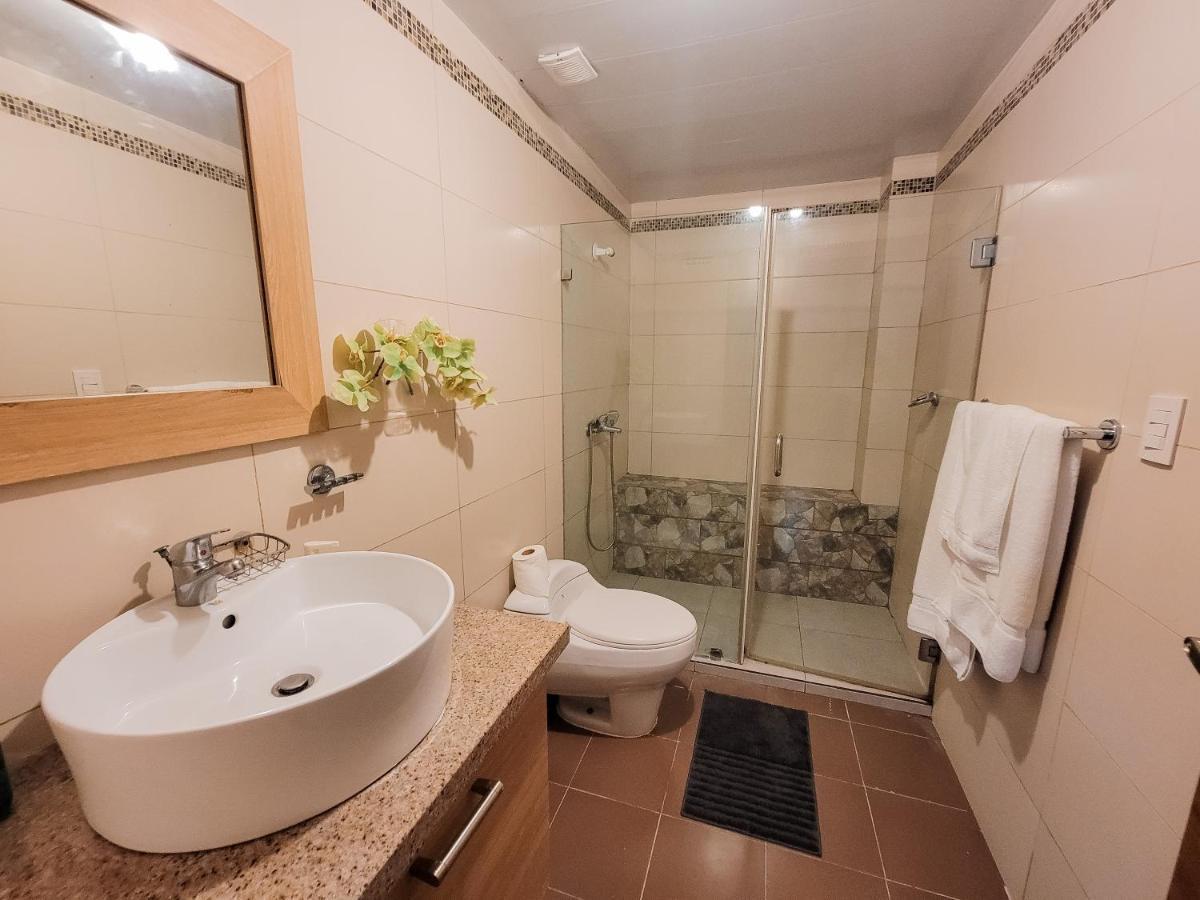 Marbella Towers Beachfront 2 Bedrooms Juan Dolio Esterno foto